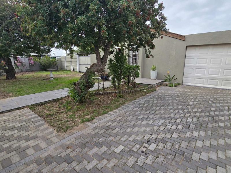 Your Dream Home Awaits - Photo 3