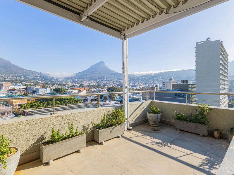 Immaculate 13th floor Mountain Facing Airbnb investment - Photo 8