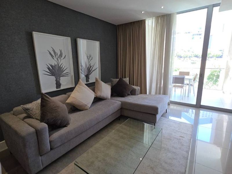FABULOUS EXECUTIVE FULLY FURNISHED 2 BED APARTMENT - Photo 3