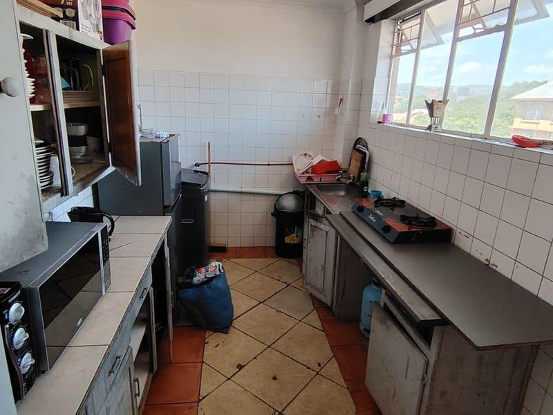 Emota, 2 Bedroom for sale - Photo 7