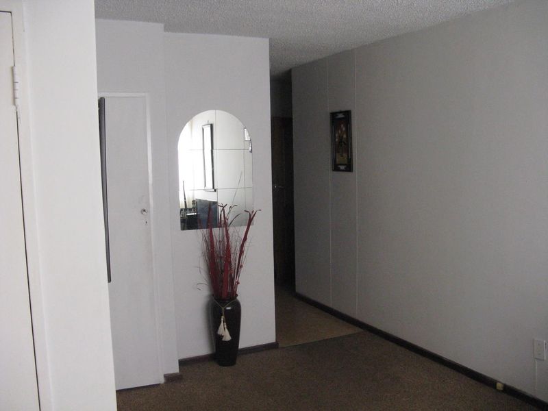 1 BEDROOM FLAT TO RENT IN SUNNYSIDE - Photo 2