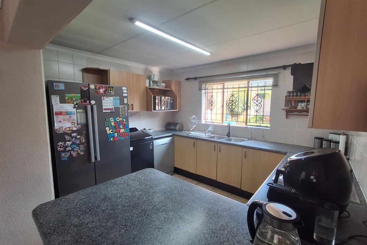 BEAUTIFUL CLUSTER - PET FRIENDLY - KIBLER PARK - Photo 2