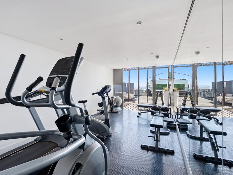 Neat and modern 1-bedroom apartment in the heart of De Waterkant - Photo 10