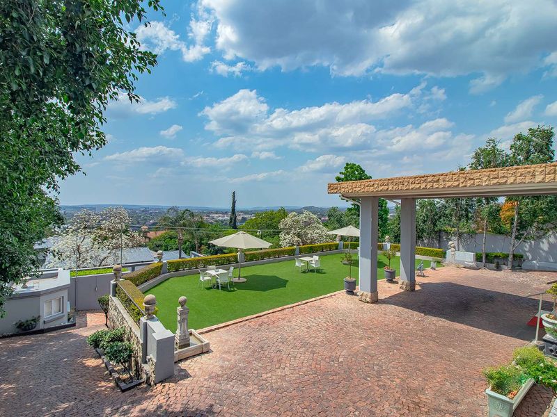 Guesthouse in Groenkloof offering amazing views - Photo 3