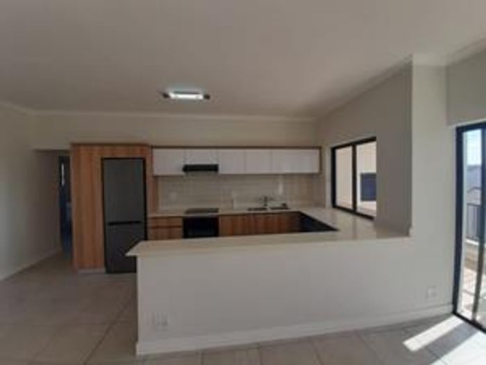 Property #2496801, Apartment Rental Monthly in Ballito Central