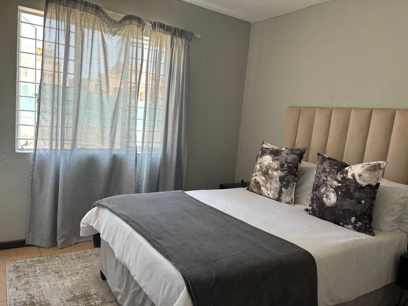 Spacious 3 bed 2 bath unit for sale in Primrose - Photo 9