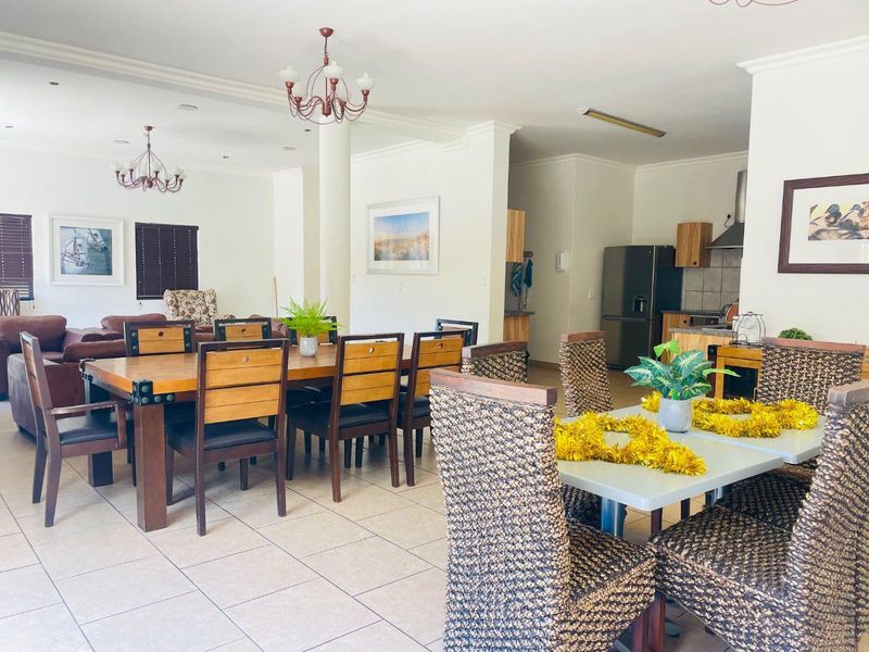 Beautiful 4 Bedroom Double-Storey house🏠 for sale in Langstrand. - Photo 8