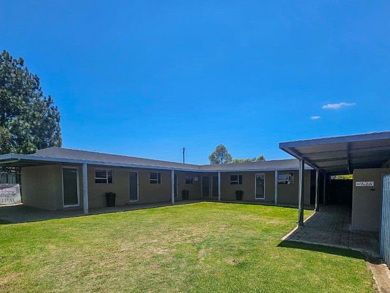 Going concern Accommodation Restaurant Pub and Liquor Store - Photo 6