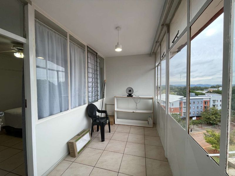 Live with a view. - Photo 10