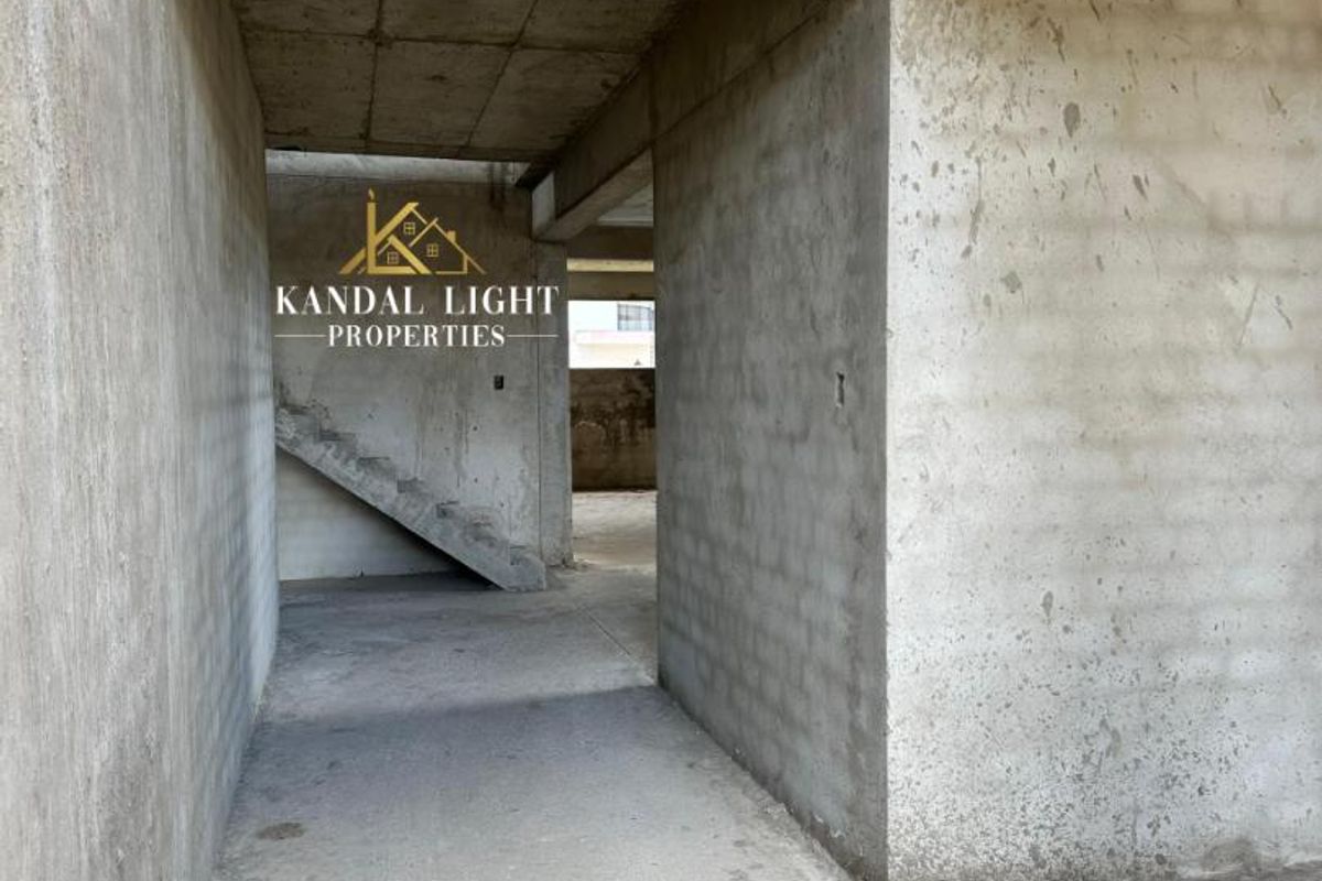 BRAND NEW HOUSE IN ACADEMIA - Photo 3