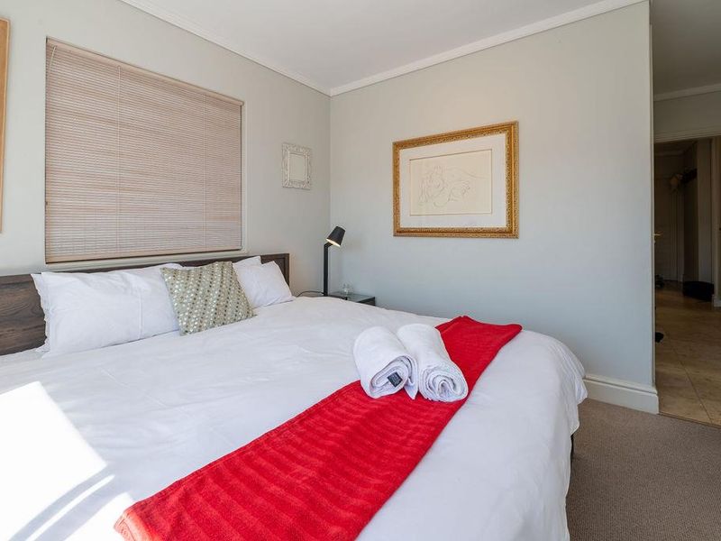 Three bedroom apartment to rent in Knysna Quays - Photo 8