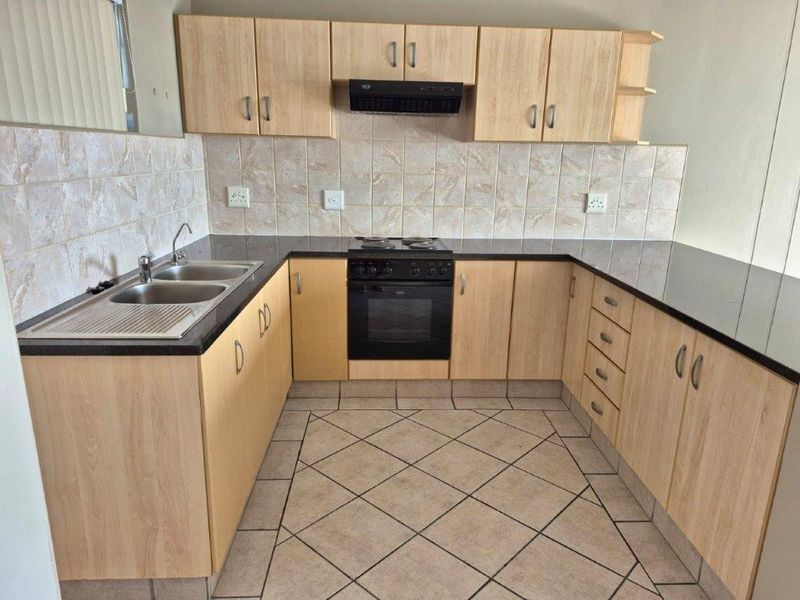 Long term rental  in Reebok - Photo 6