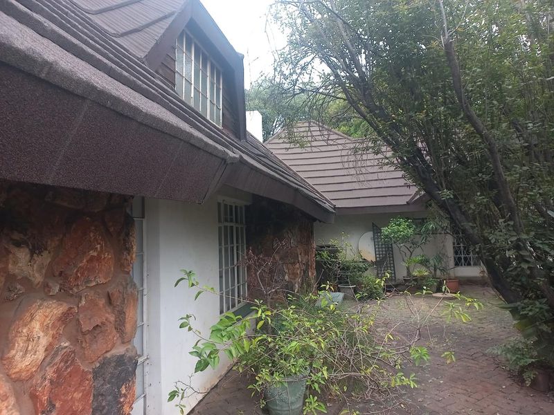 4 Bedroom House for sale in Doringkloof!! - Photo 3