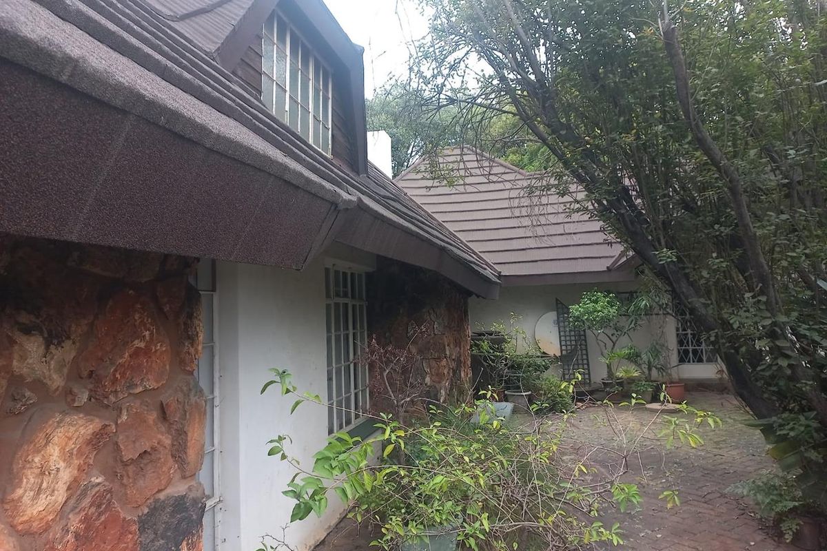 4 Bedroom House for sale in Doringkloof!! - Photo 3