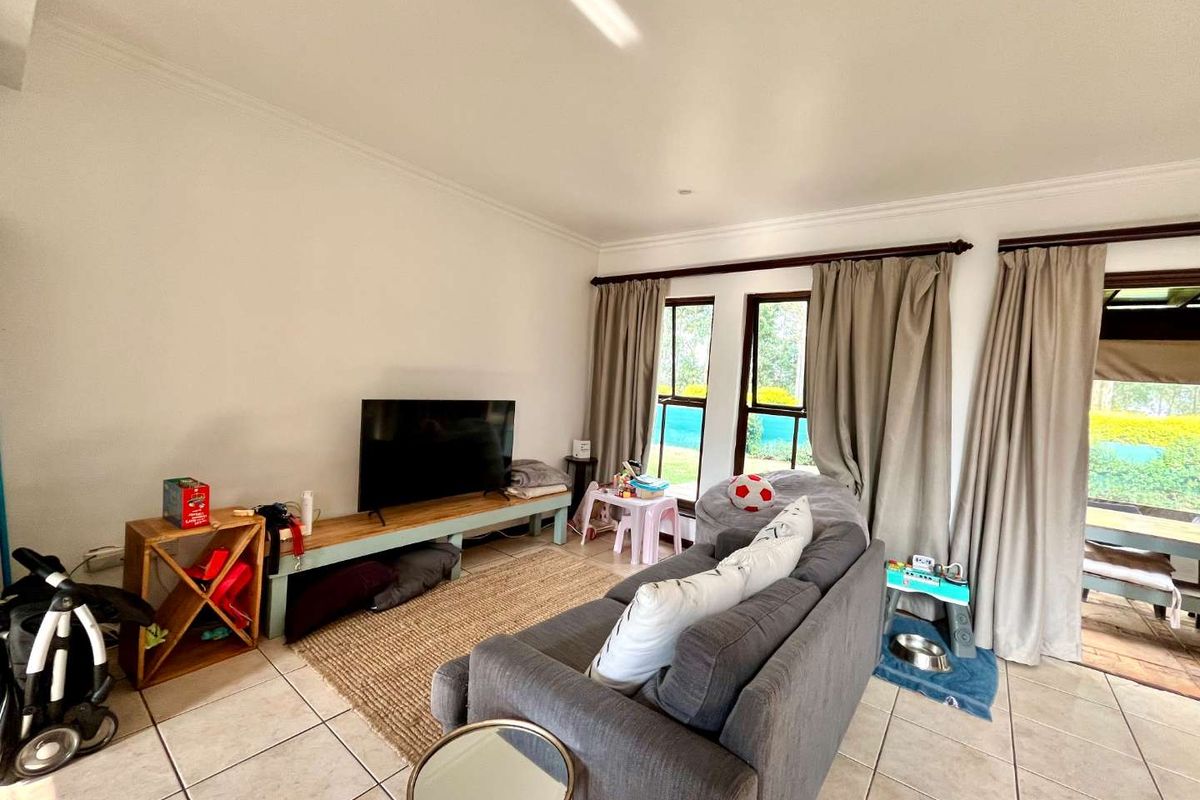 Pet Friendly Townhouse Available for Rent in Plantations Estate - Photo 3
