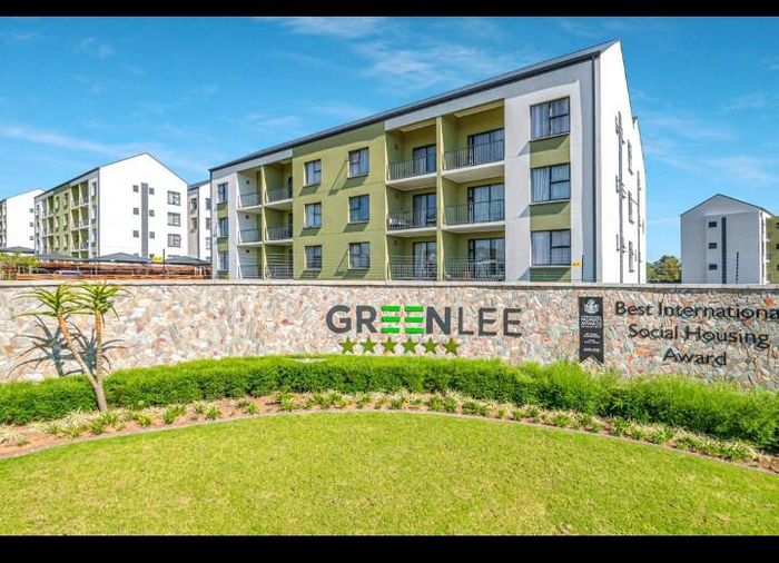 Property #2496347, Apartment For Sale in Linbro Park