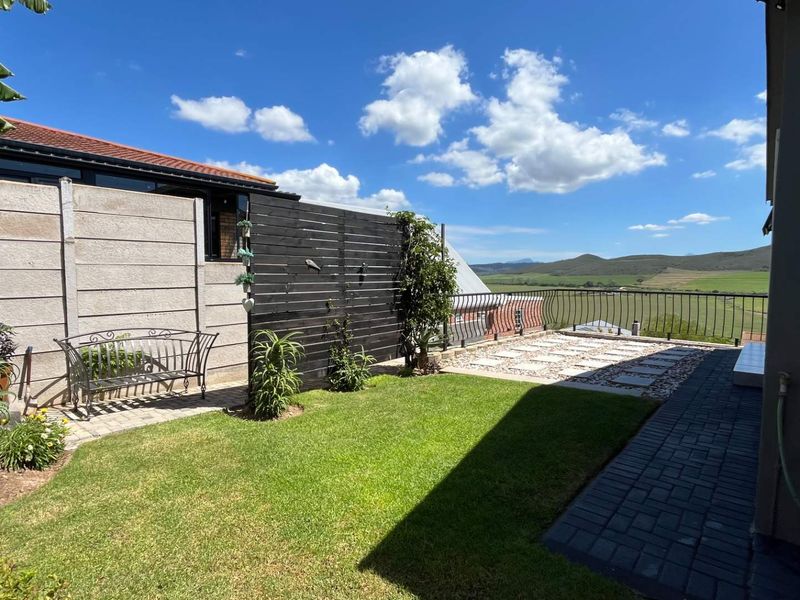 Retreat to Relaxation: Scenic Views & Spacious Living! - Photo 6