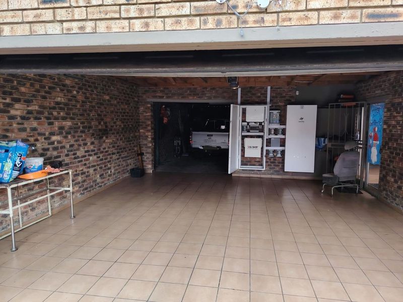 Energy-efficient Home For Sale in Vanderbijlpark SE6 - Photo 5