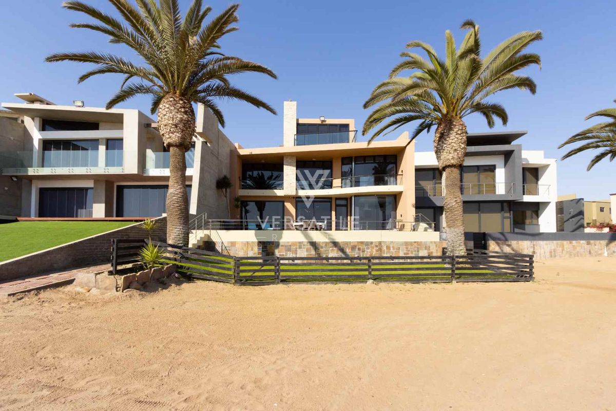 Prime Beachfront Property For Sale - Photo 2