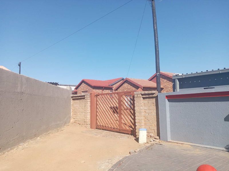 Ideal Starter Home or Investment in Mabopane - Photo 8