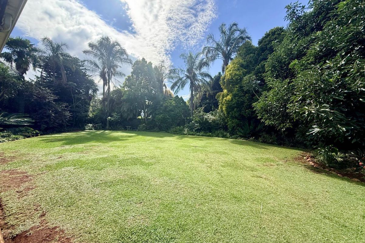 Large Beautiful 4 Bedroom house for sale in Vryheid - Photo 5
