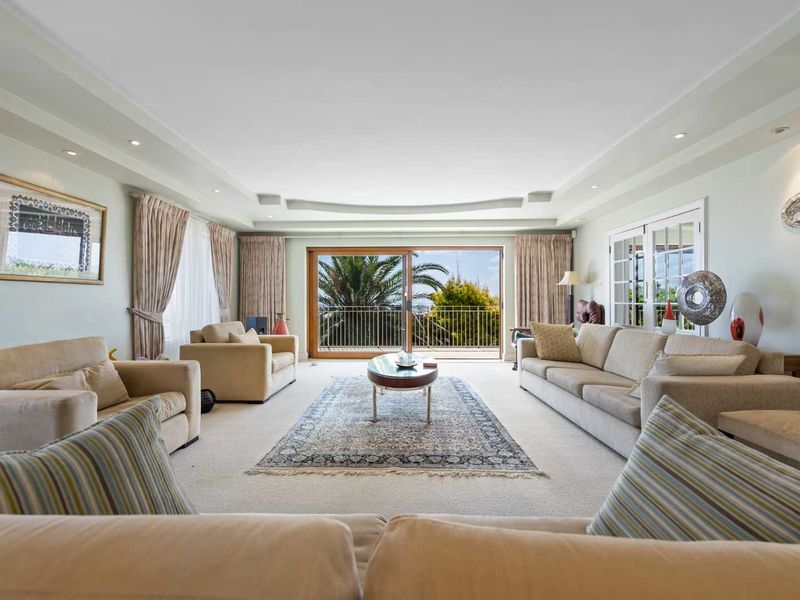 University Estate Most sought after - Photo 5