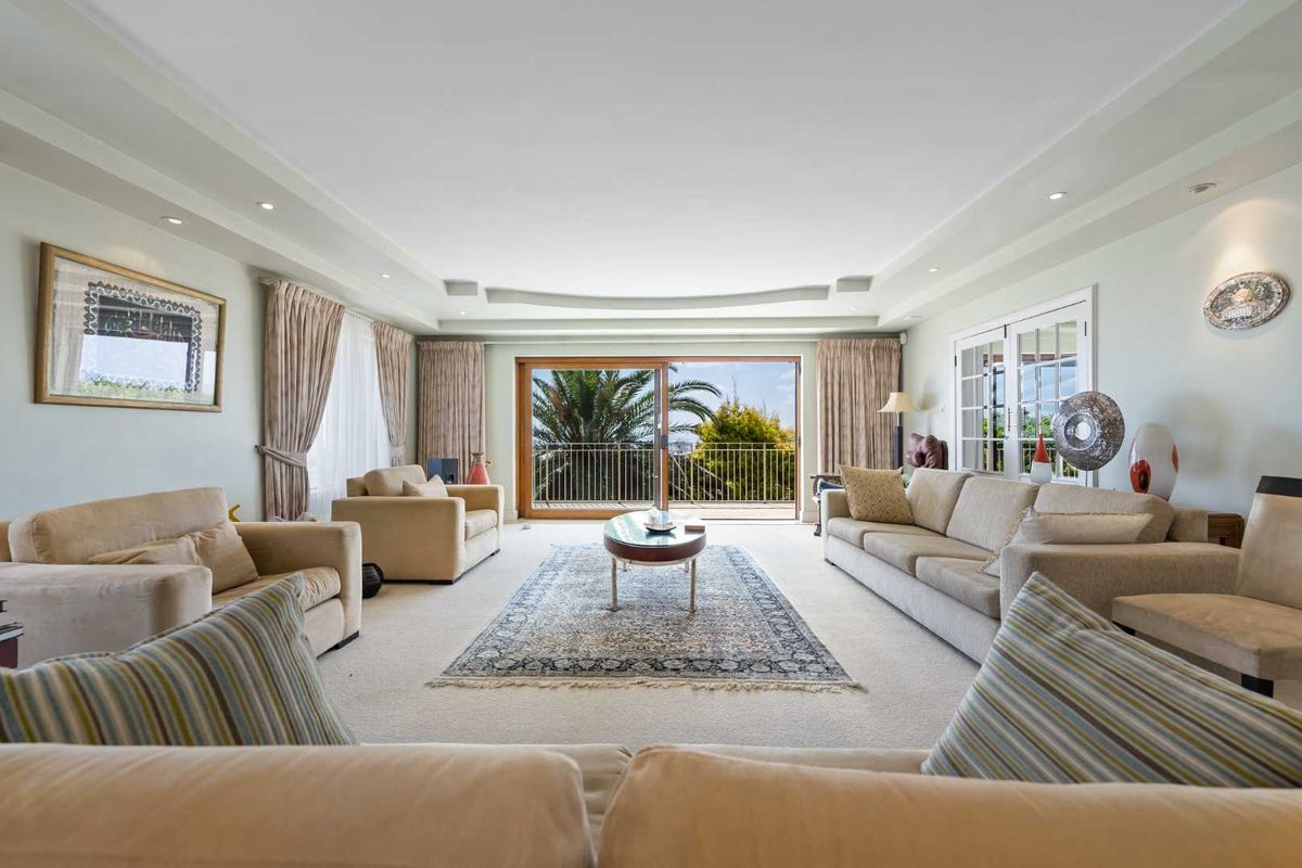 University Estate Most sought after - Photo 5