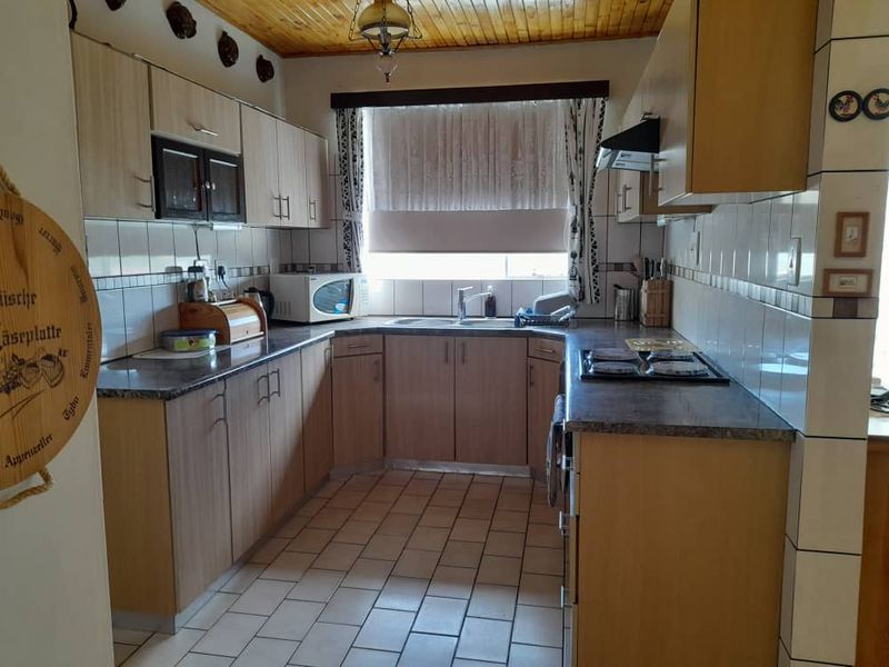 EROS N$ 6 800 000 - Photo 2