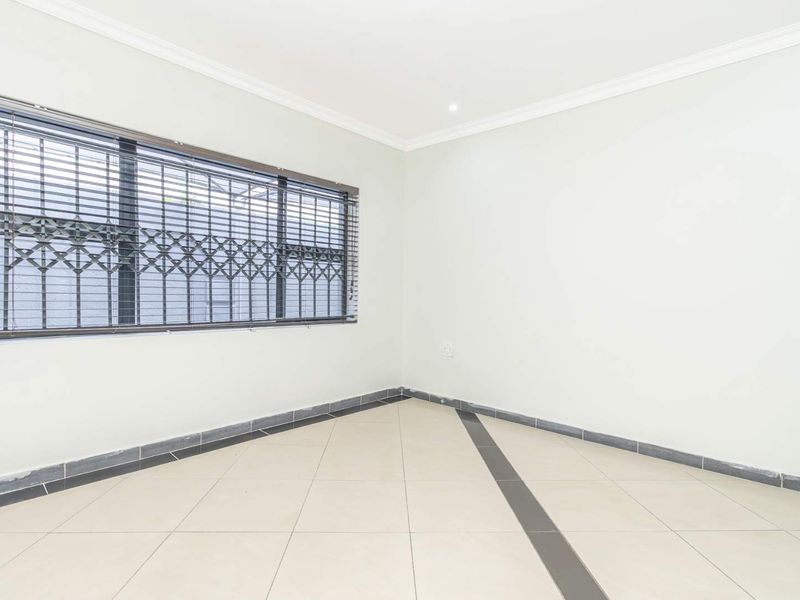 Super Spacious 4 Bed House to Let in Blairgowrie - Photo 8