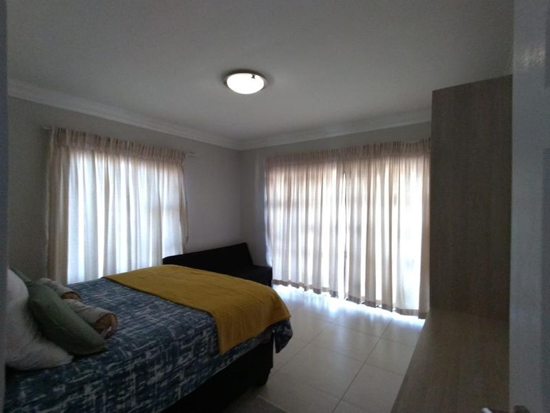 Modern Luxury Meets Secure Living – Stunning 4-Bedroom Townhouse in Shellyvale! - Photo 7