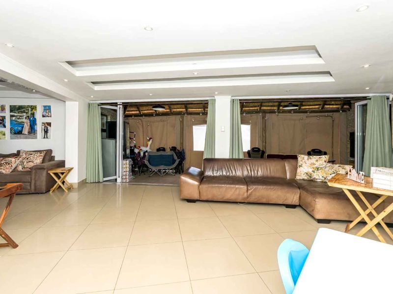 Family Home with Pool, Solar & Exceptional Entertainment Space in Vredelust - Photo 7