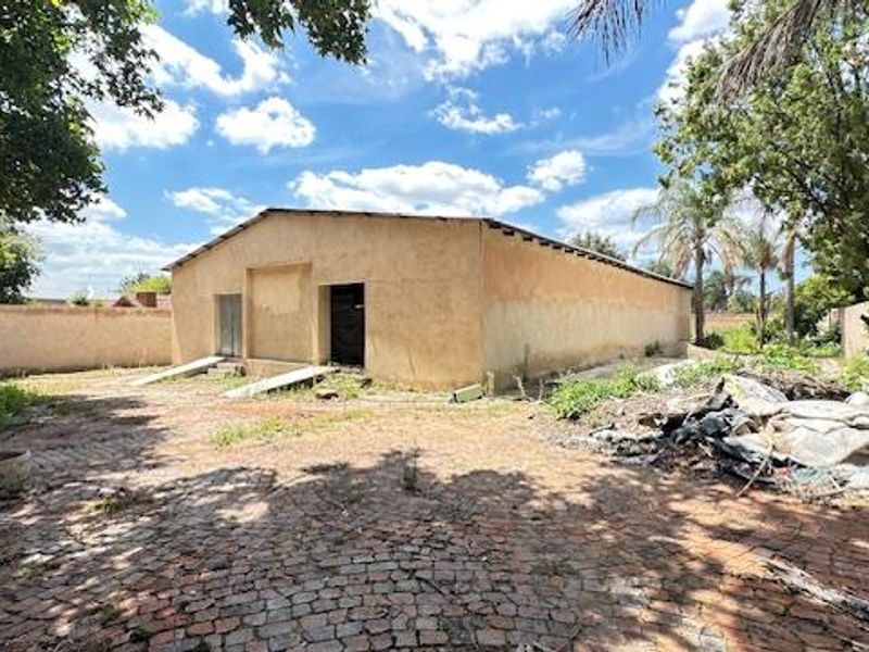 Rare Commercial Opportunity for Sale in the Heart of Valhalla - Photo 2