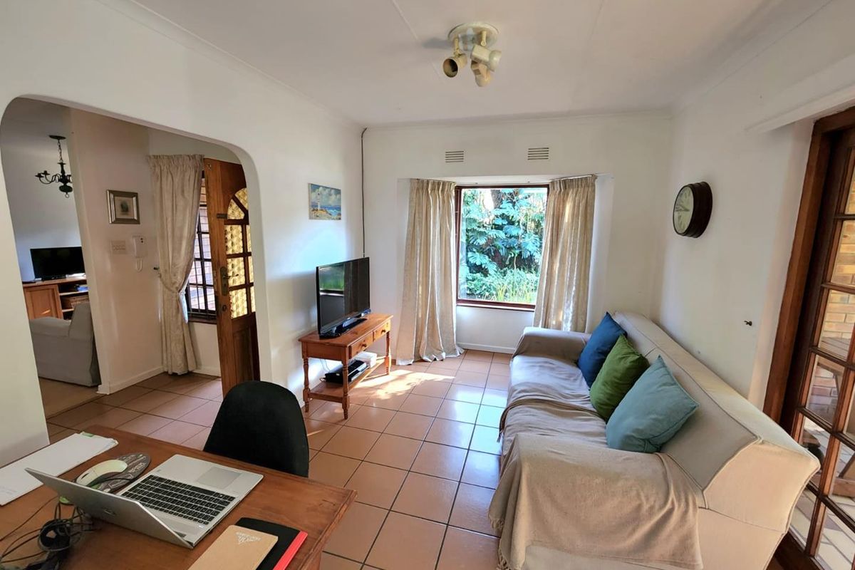 2 Bedroom Townhouse For Sale in Hillcrest - Photo 4