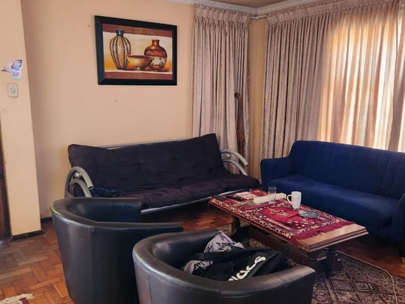 Three Bedroom House for Sale in Mandalay - Photo 7