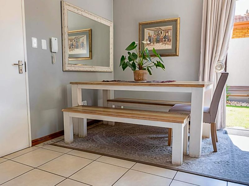 3 Bedroom Townhouse for Sale in New Redruth - Photo 7