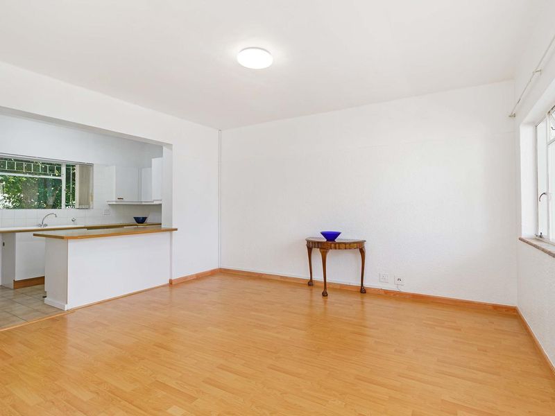 Spacious and convenient city living in Oranjezicht - Photo 5