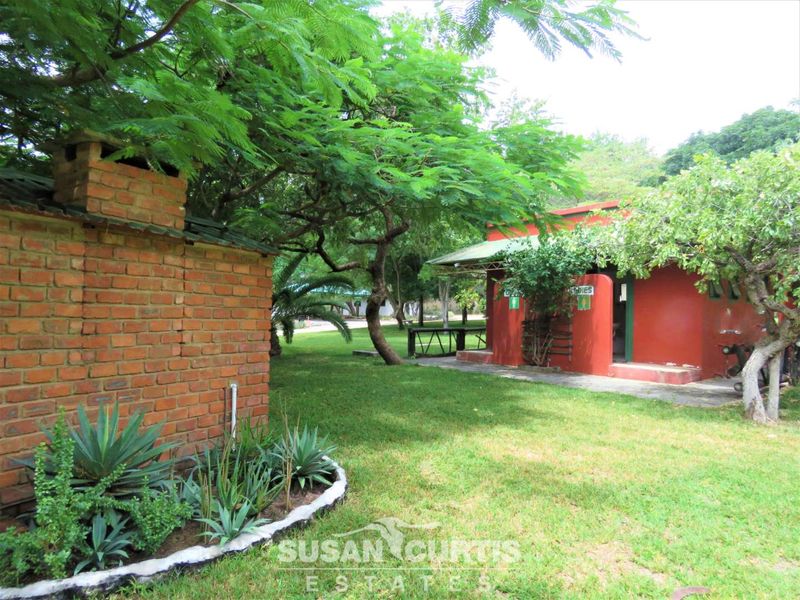 Gem in the Heart of the Kavango - Photo 3