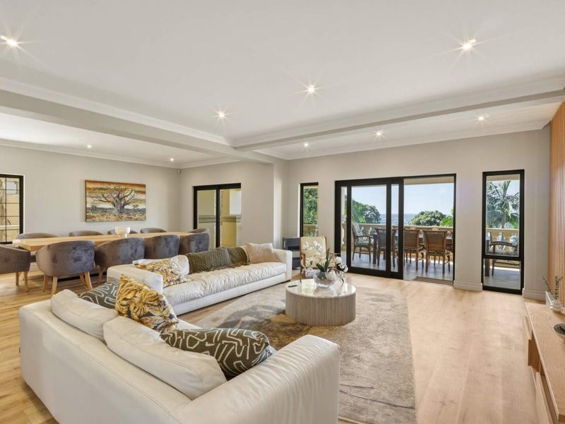 Prestigious 5-Bedroom Estate in Silver Oak Place, Waterkloof - Photo 8