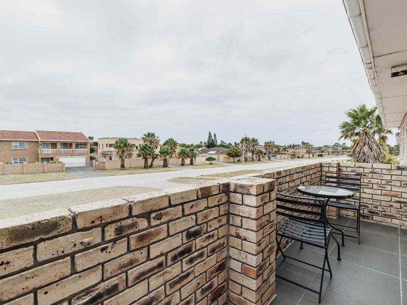 Ultimate Student Haven: 16-bedroom Student Accommodation For Sale - Photo 3