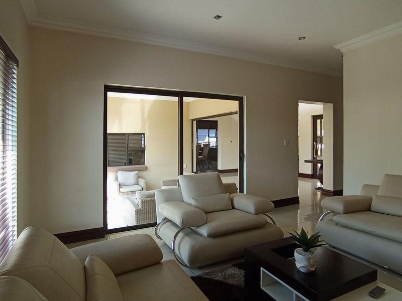 BLUE VALLEY GOLF AND COUNTRY ESTATE - Photo 2