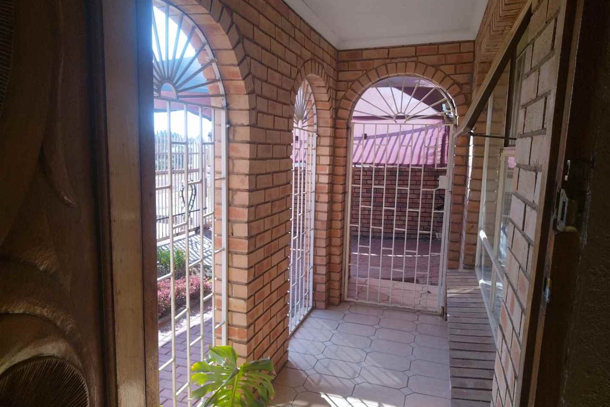 3 bedrooms house to rent in Mabopane E - Photo 2