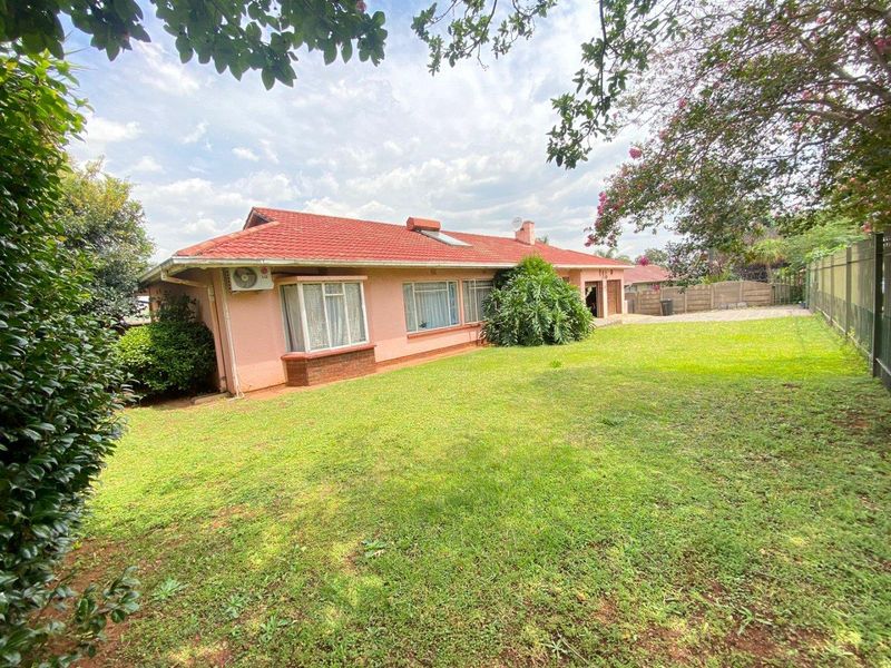 4 bedroom house - Photo 2