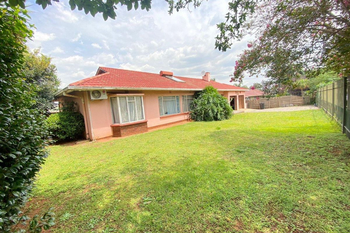 4 bedroom house - Photo 2