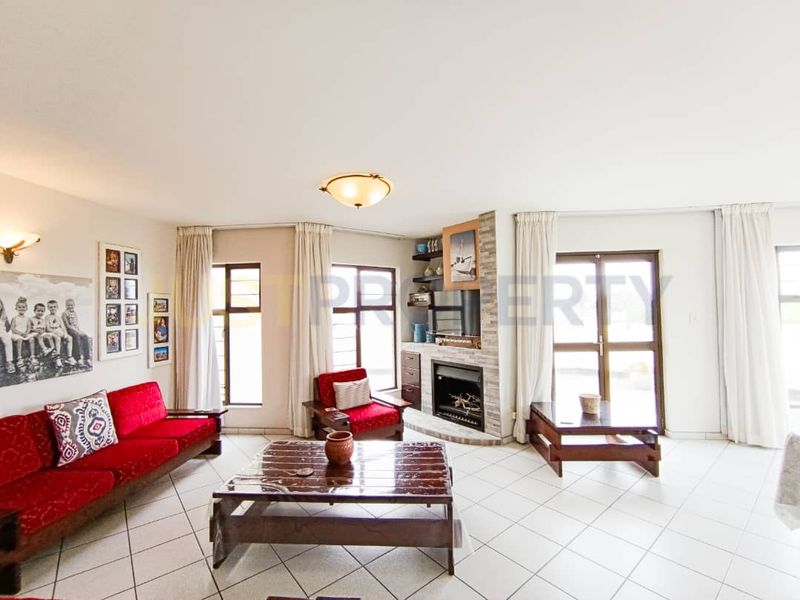 Central Apartment for Sale - Photo 3