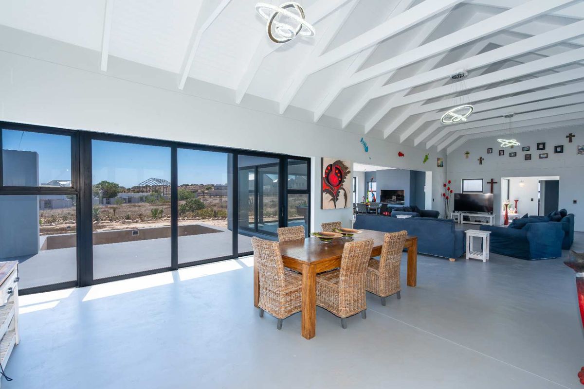 Property with Views in Olifantskop, Langebaan - Photo 3