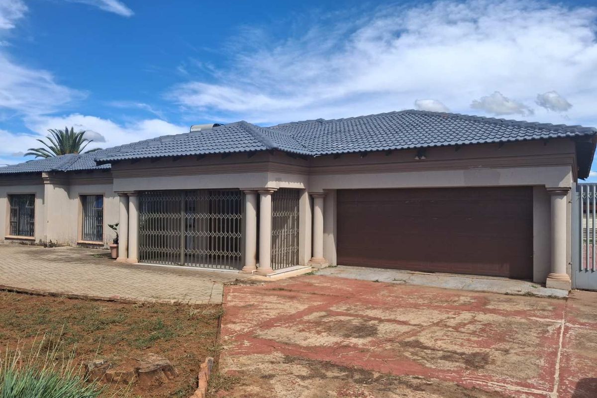 4 Bedroom House To Rent Unitas Park - Photo 2