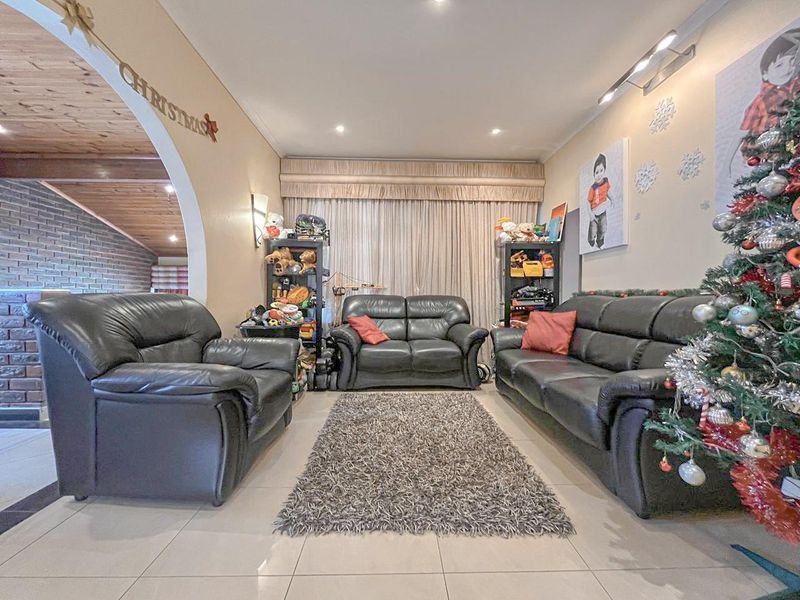 Cozy family home in prime Glen Anil! - Photo 9