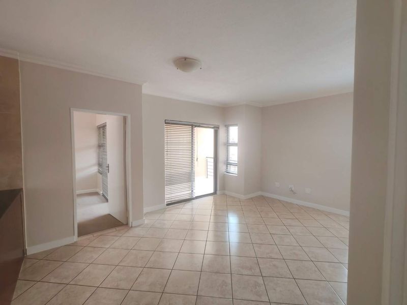 VERY NEAT APARTMENT ON FIRST FLOOR - Photo 7