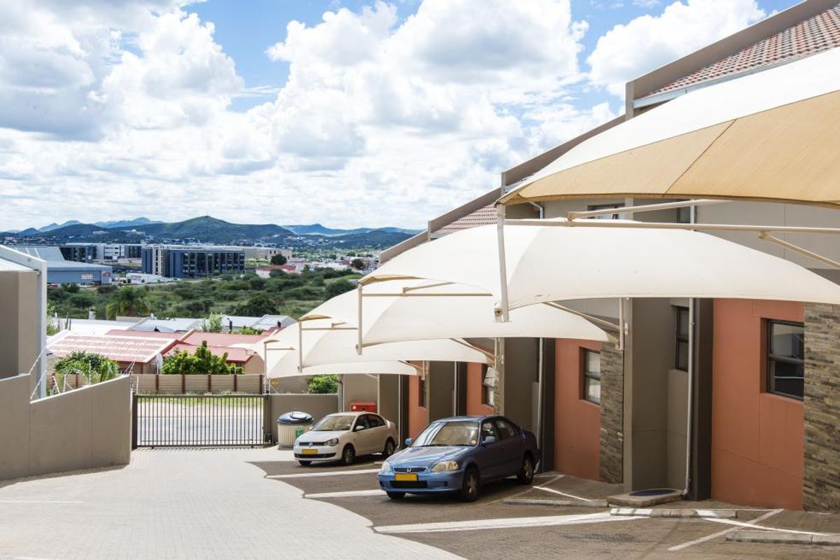 2 Bedroom Duplex Townhouse for Sale: - Inyati Complex, Kleine Kuppe - Photo 4