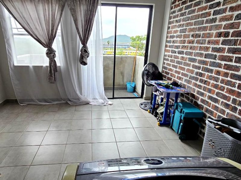 2 bedroom apartment in wolmer, Akasia - Photo 6
